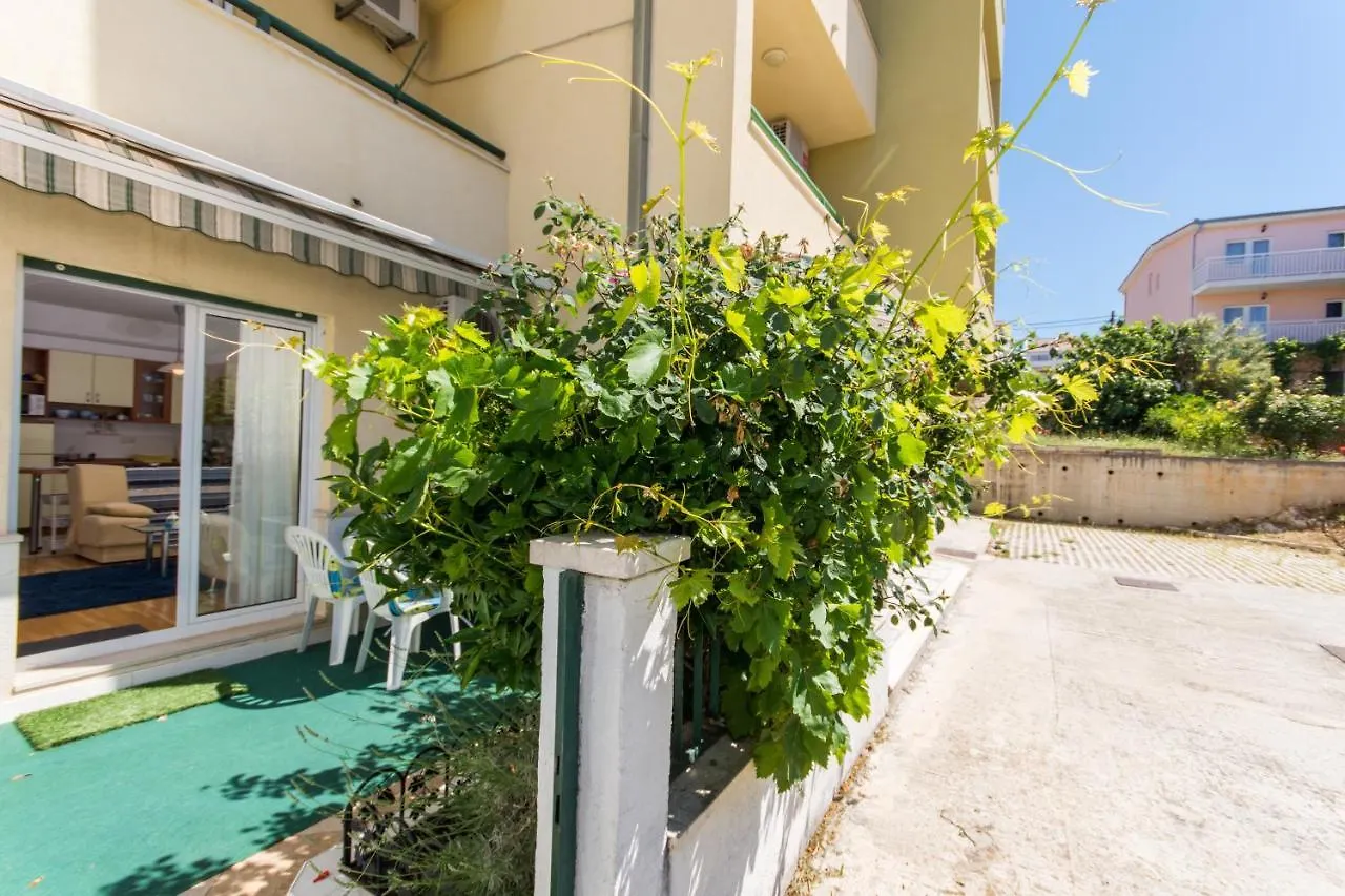Apartments Katic Trogir